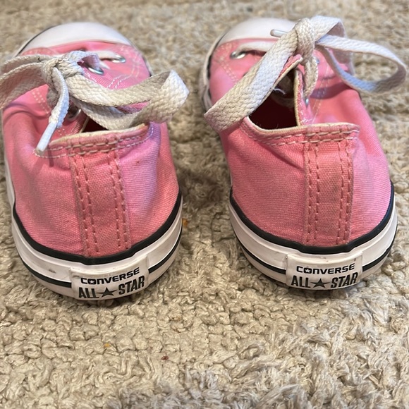 Girls converse - Picture 3 of 4